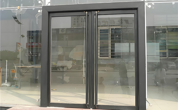 两当玻璃地弹门