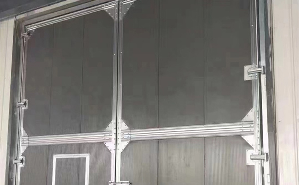 两当兰州厂房两当工业门选购与使用指南：打造高效安全的生产环境