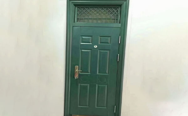 两当学校教室门