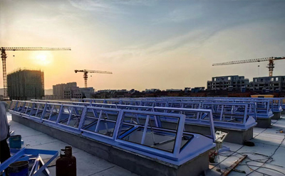 消防两当排烟窗开启角度