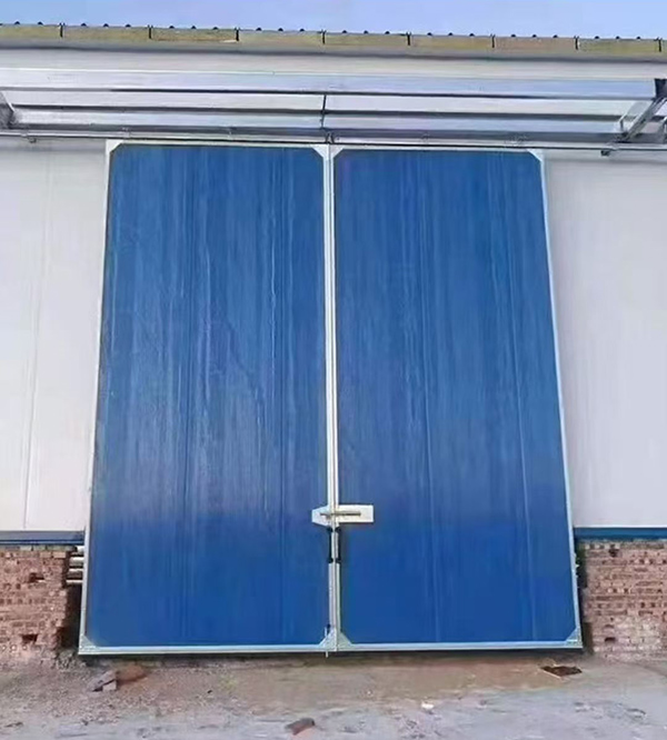 两当工业门在大型仓储物流通道中的应用实例