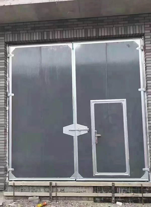 两当工业平开门在大型设备制造车间的应用实例