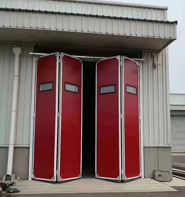 两当工业折叠门在大型装配车间出入口的应用实例