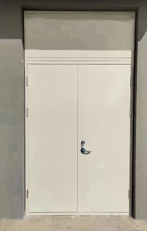 展览馆项目完成大跨度两当防火门安装